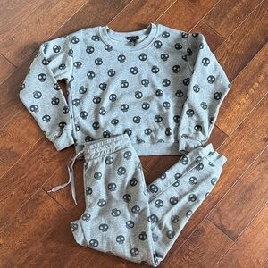 Better together Gray Skull Print Sweatshirt and Joggers Set